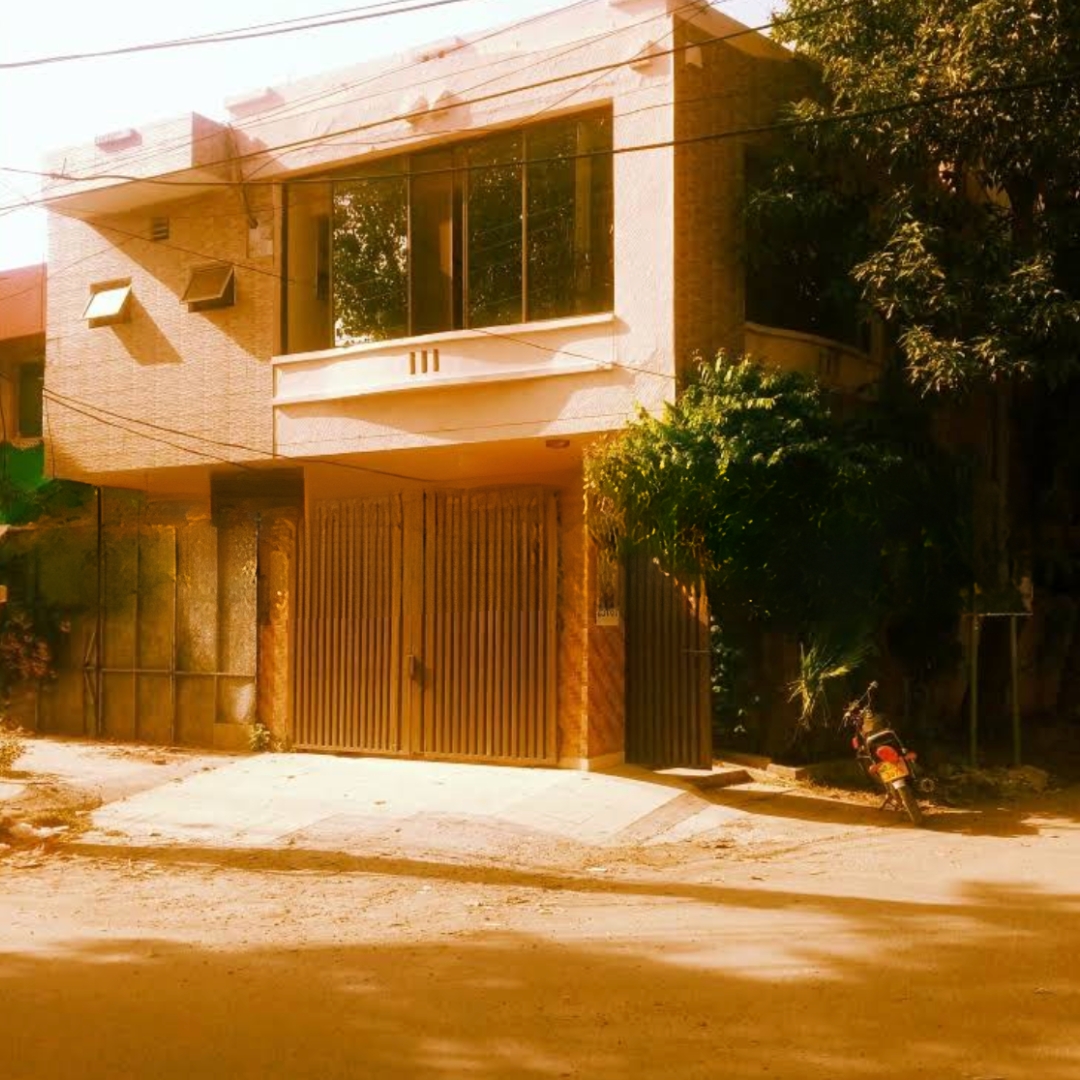 Why Choose a Guest House Over a Hotel in Lahore
